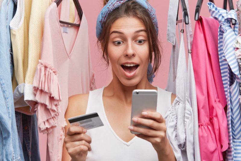 Image showcasing a review of Zalando, the online fashion and lifestyle retailer.